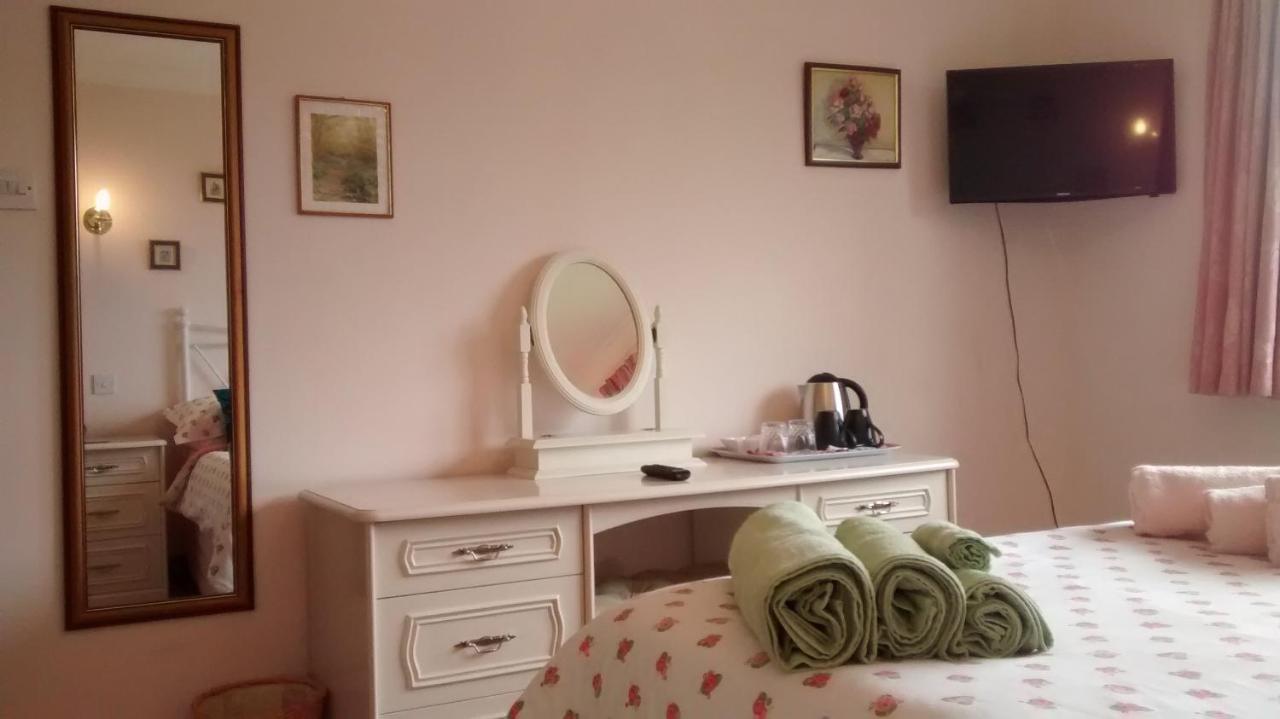 Woodpeckers Cottage B&B Pett Εξωτερικό φωτογραφία